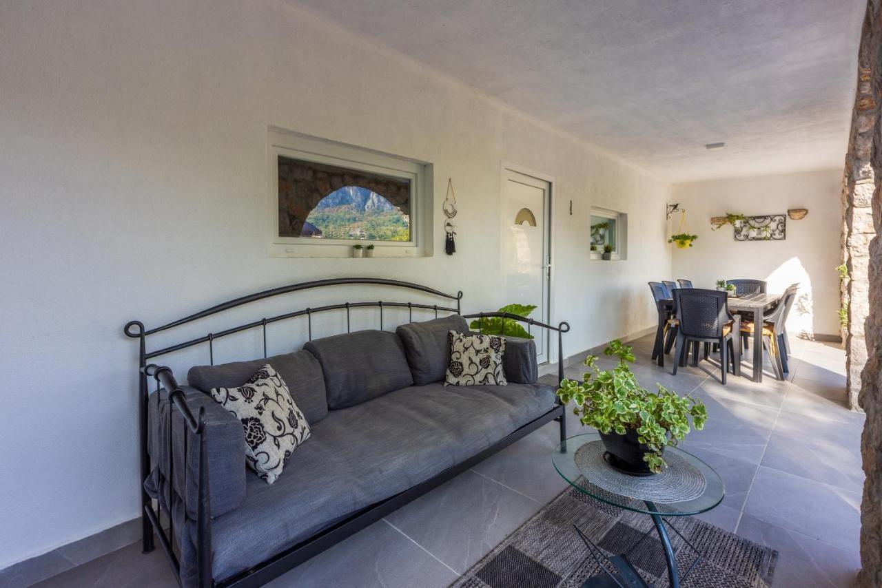 Holiday House Dino Брибир Экстерьер фото