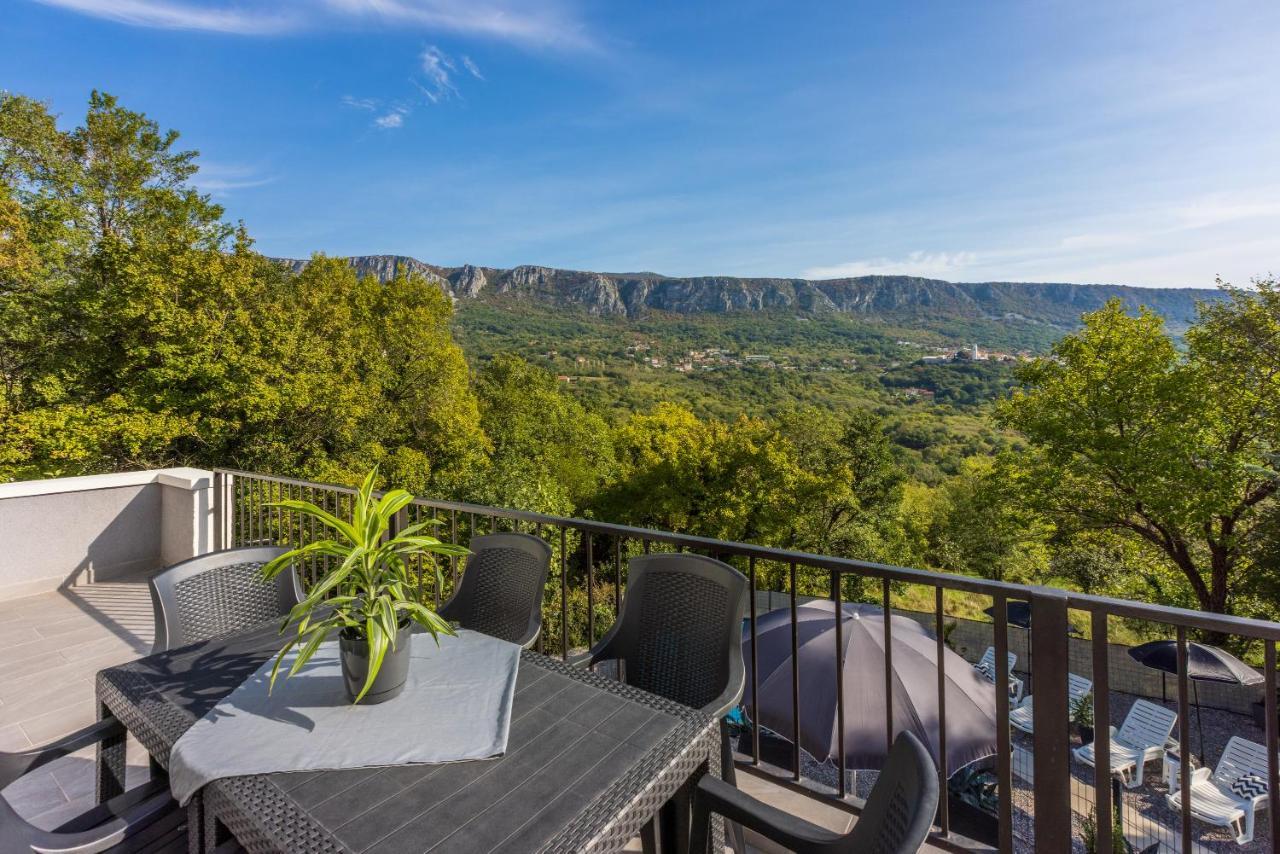Holiday House Dino Брибир Экстерьер фото